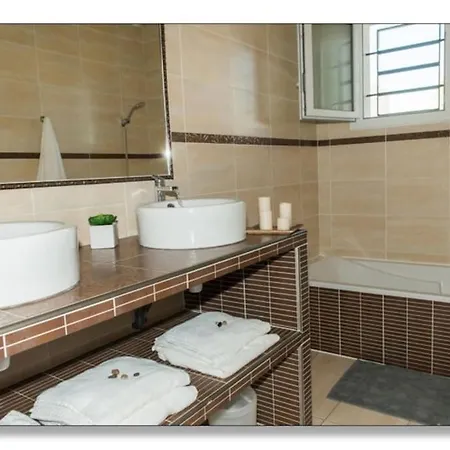 St Pierre Bord De Mer, 6 Vélos, Climatisation, Jacuzzi Villa *