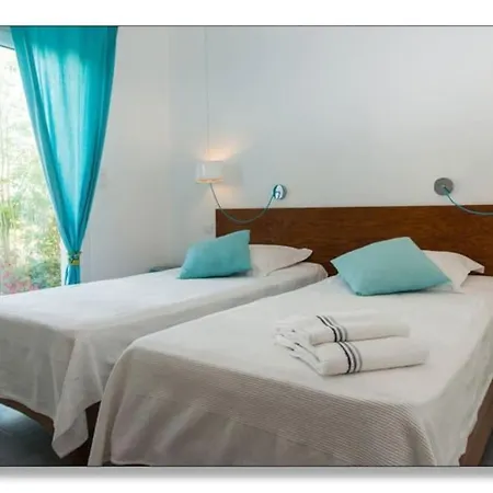 St Pierre Bord De Mer, 6 Velos, Climatisation, Jacuzzi