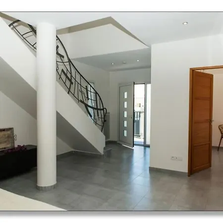 St Pierre Bord De Mer, 6 Velos, Climatisation, Jacuzzi Villa *